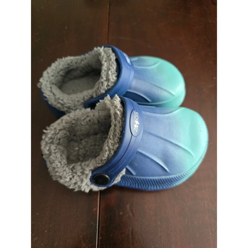 Zoogs kids clogs